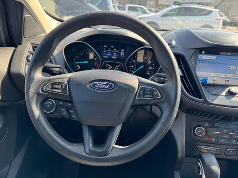 Used 2019 Ford Escape SE image 12