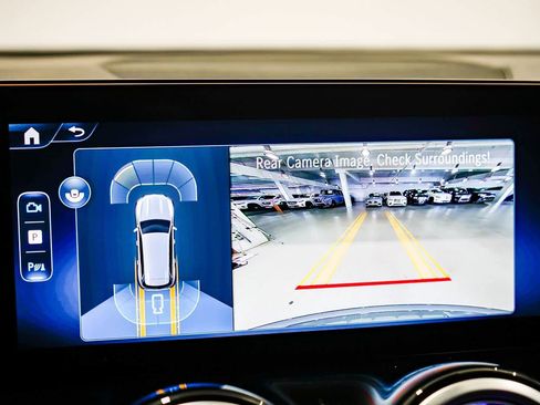 Used 2026 Mercedes-Benz GLB 250 image 24