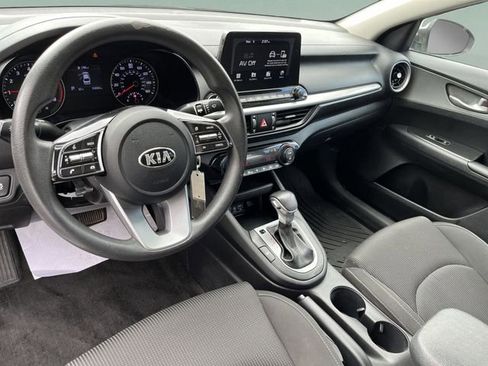Used 2019 Kia Forte LXS FWD image 16