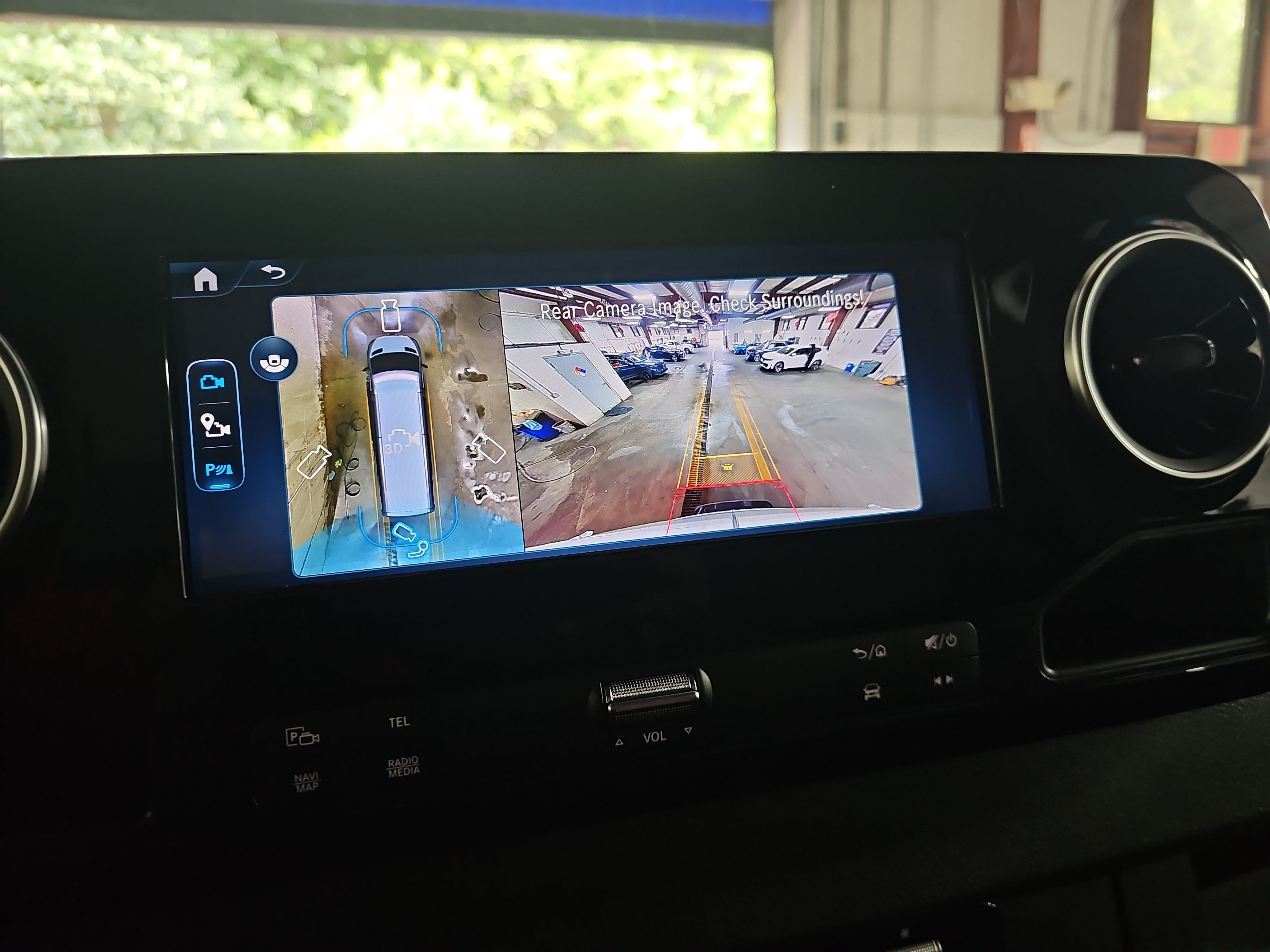 New 2025 Mercedes-Benz eSprinter 170 Cargo image 21
