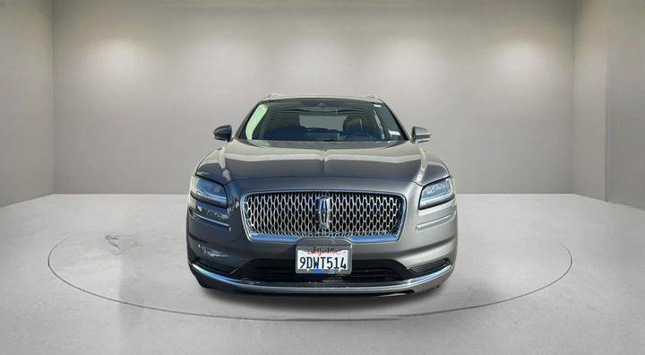 Used 2022 Lincoln Nautilus FWD w/ Premium Package image 2
