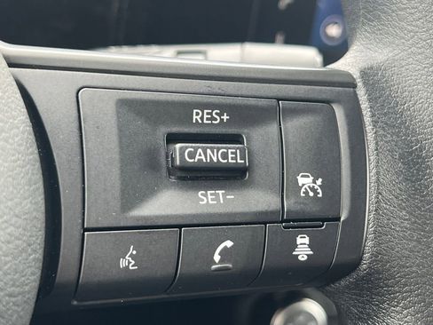 Certified 2025 Nissan Kicks SV FWD image 12