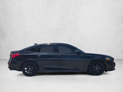 Used 2023 Honda Civic Sport image 4