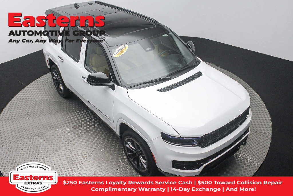 Used 2025 Jeep Grand Wagoneer Series III w/ Rear Seat Video Group 1 AWD/4WD image 4