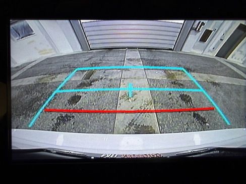 Used 2024 Toyota Camry SE image 28