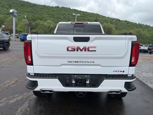 Used 2021 GMC Sierra 1500 AT4 w/ AT4 Premium Package AWD/4WD image 11