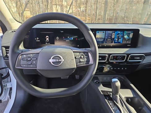 New 2026 Nissan Sentra SV w/ Floor Mat Package FWD image 11