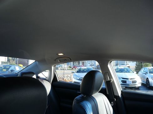 Used 2014 Nissan Altima 2.5 S w/ Sport Value Package image 18