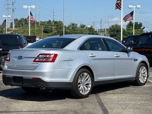 Used 2018 Ford Taurus Limited FWD image 27