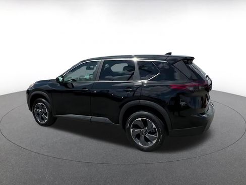 Used 2025 Nissan Rogue SV FWD image 10