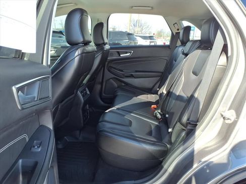 Used 2022 Ford Edge Titanium AWD/4WD image 13