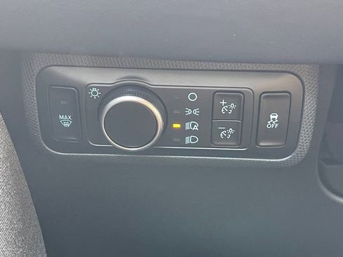 Used 2024 Ford Mustang Mach-E Premium image 15