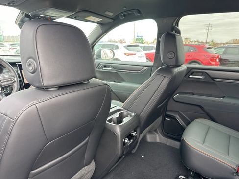 New 2026 GMC Acadia AT4 w/ Luxury Package AWD/4WD image 30