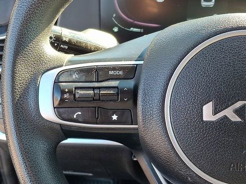 Certified 2023 Kia Sportage LX image 22