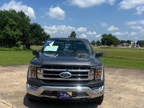 Certified 2022 Ford F150 Lariat w/ FX4 Off-Road Package AWD/4WD image 2