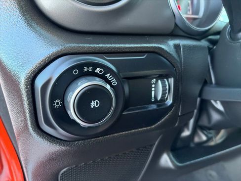 Used 2023 Jeep Wrangler Unlimited Sport image 13