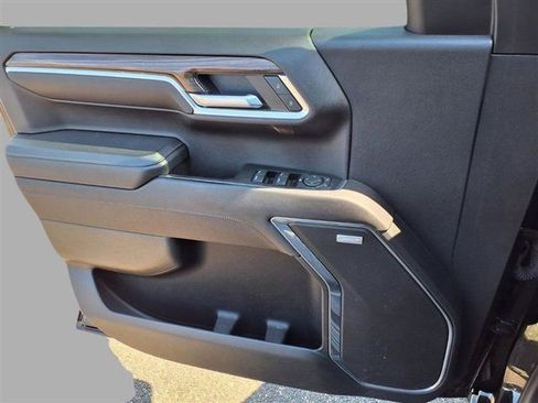 Used 2023 Chevrolet Silverado 1500 RST w/ Redline Edition image 16