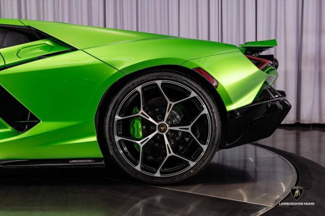 Used 2024 Lamborghini Revuelto AWD/4WD image 17