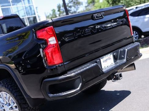 Used 2020 Chevrolet Silverado 2500 High Country AWD/4WD image 16
