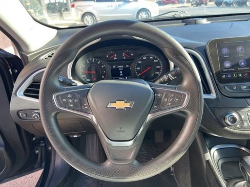 Used 2024 Chevrolet Malibu LT image 9