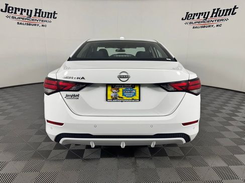Used 2025 Nissan Sentra SV FWD image 7
