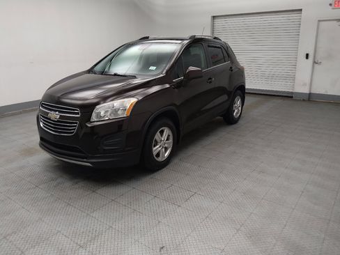 Used 2015 Chevrolet Trax LT AWD/4WD image 2