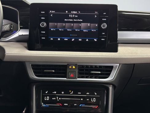 New 2026 Volkswagen Taos SE AWD/4WD image 36