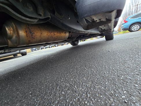 Used 2013 Toyota Tundra 4x4 CrewMax image 31