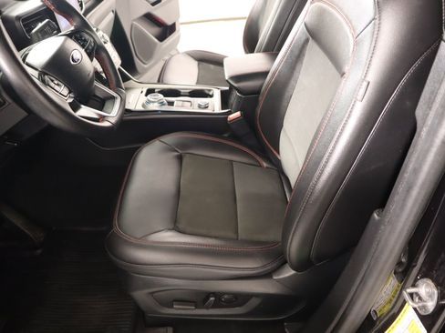 Used 2023 Ford Explorer ST-Line image 12