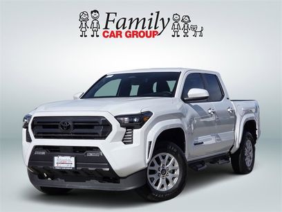 Used 2025 Toyota Tacoma SR5