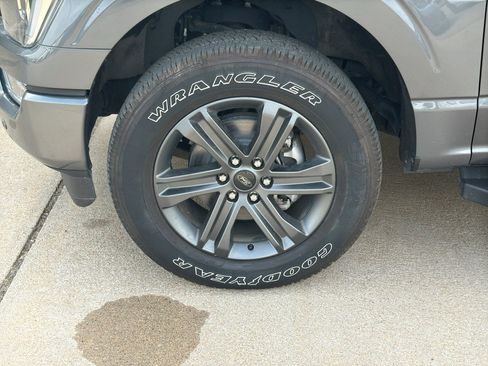 Used 2023 Ford F150 Lariat w/ Equipment Group 502A High image 3