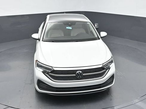 Used 2024 Volkswagen Jetta SE FWD image 36