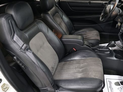Used 2005 Chrysler Sebring Touring image 37