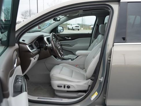 Used 2019 GMC Acadia SLT image 13