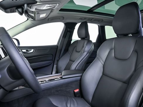 Certified 2023 Volvo XC60 B5 Plus w/ Climate Package AWD/4WD image 6
