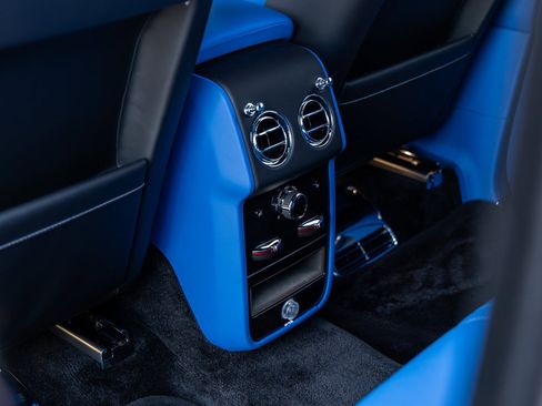 New 2026 Rolls-Royce Cullinan Black Badge image 53