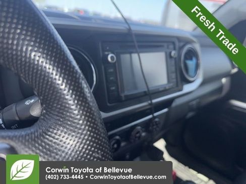 Used 2016 Toyota Tacoma SR5 w/ SR5 Appearance Package (SN) image 13