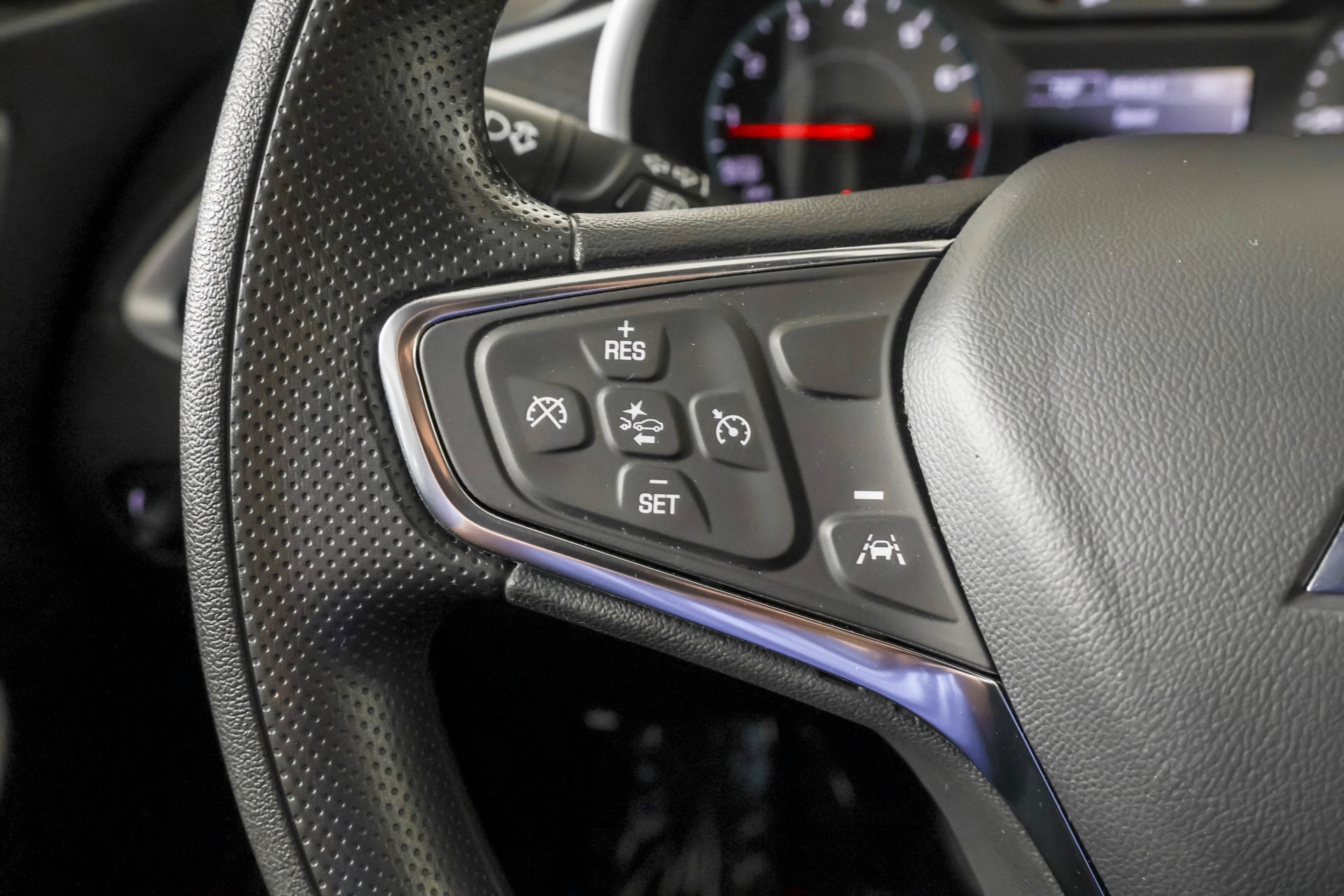 Used 2023 Chevrolet Malibu LS FWD image 26