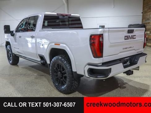 Used 2024 GMC Sierra 2500 Denali Ultimate AWD/4WD image 3