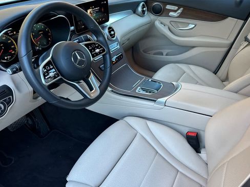 Certified 2022 Mercedes-Benz GLC 300 4MATIC image 9