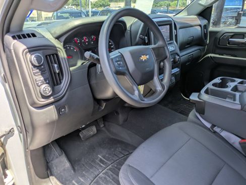 Used 2020 Chevrolet Silverado 2500 Custom w/ Custom Value Package AWD/4WD image 10