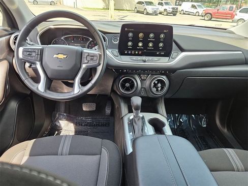Used 2025 Chevrolet Blazer LT w/ Driver Confidence Package image 25