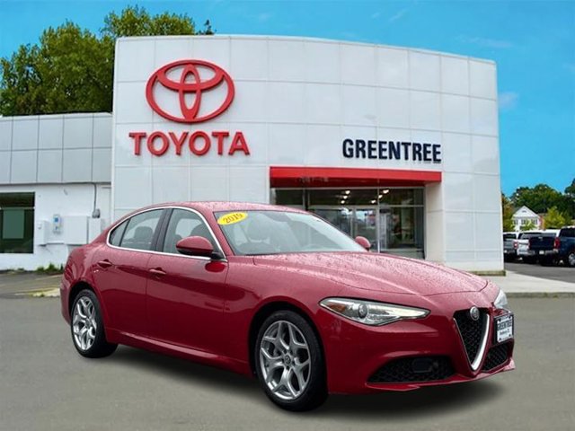 Used 2019 Alfa Romeo Giulia Ti AWD/4WD image 1