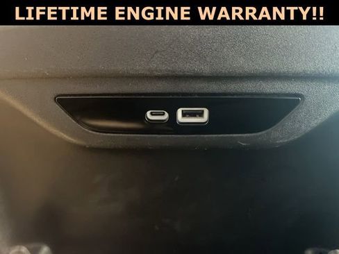 Certified 2024 Chrysler Pacifica Touring-L image 29