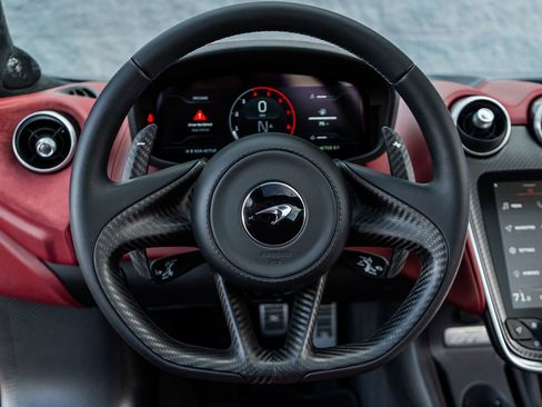 Used 2025 McLaren GTS image 30