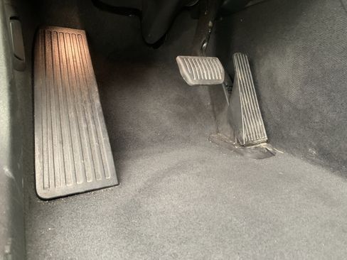 Used 2025 Volvo XC60 B5 Plus image 17