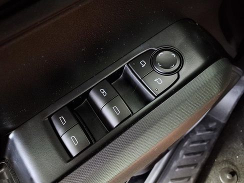 New 2026 Chevrolet Colorado Trail Boss AWD/4WD image 25