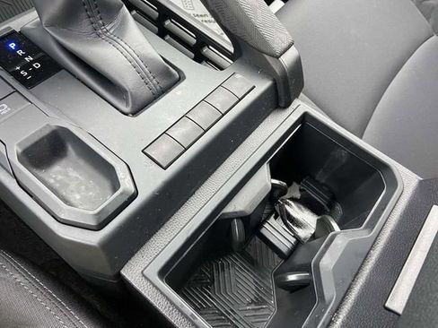 Certified 2025 Toyota Tacoma SR image 22