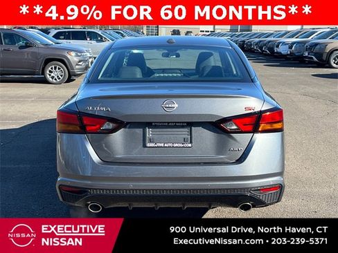 New 2025 Nissan Altima 2.5 SR image 3