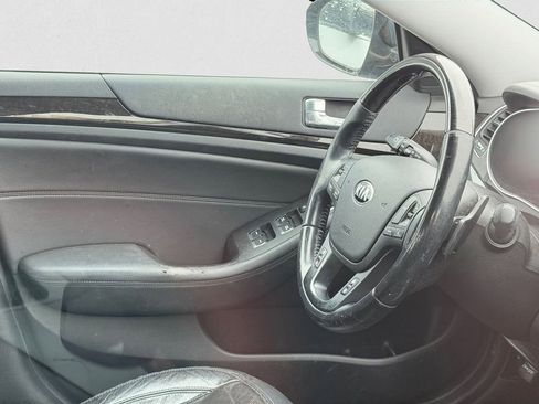 Used 2014 Kia Cadenza Premium FWD image 7